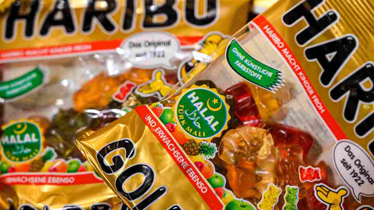 Un assegno da oltre 4 milioni smarrito vale solo dei pacchetti di caramelle Haribo